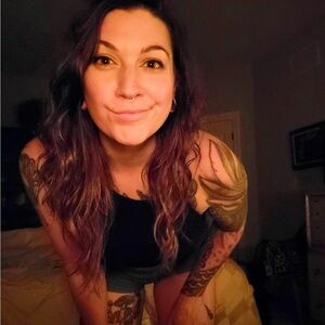 Meet your Posher, Bizzy